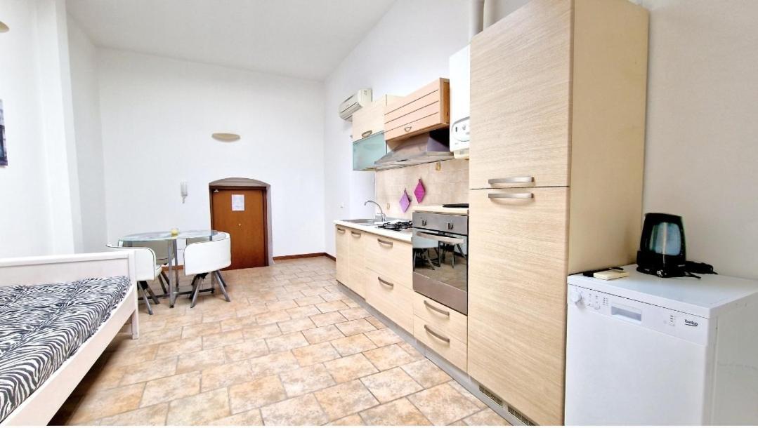 Bardo House Apartment Bardolino Bagian luar foto